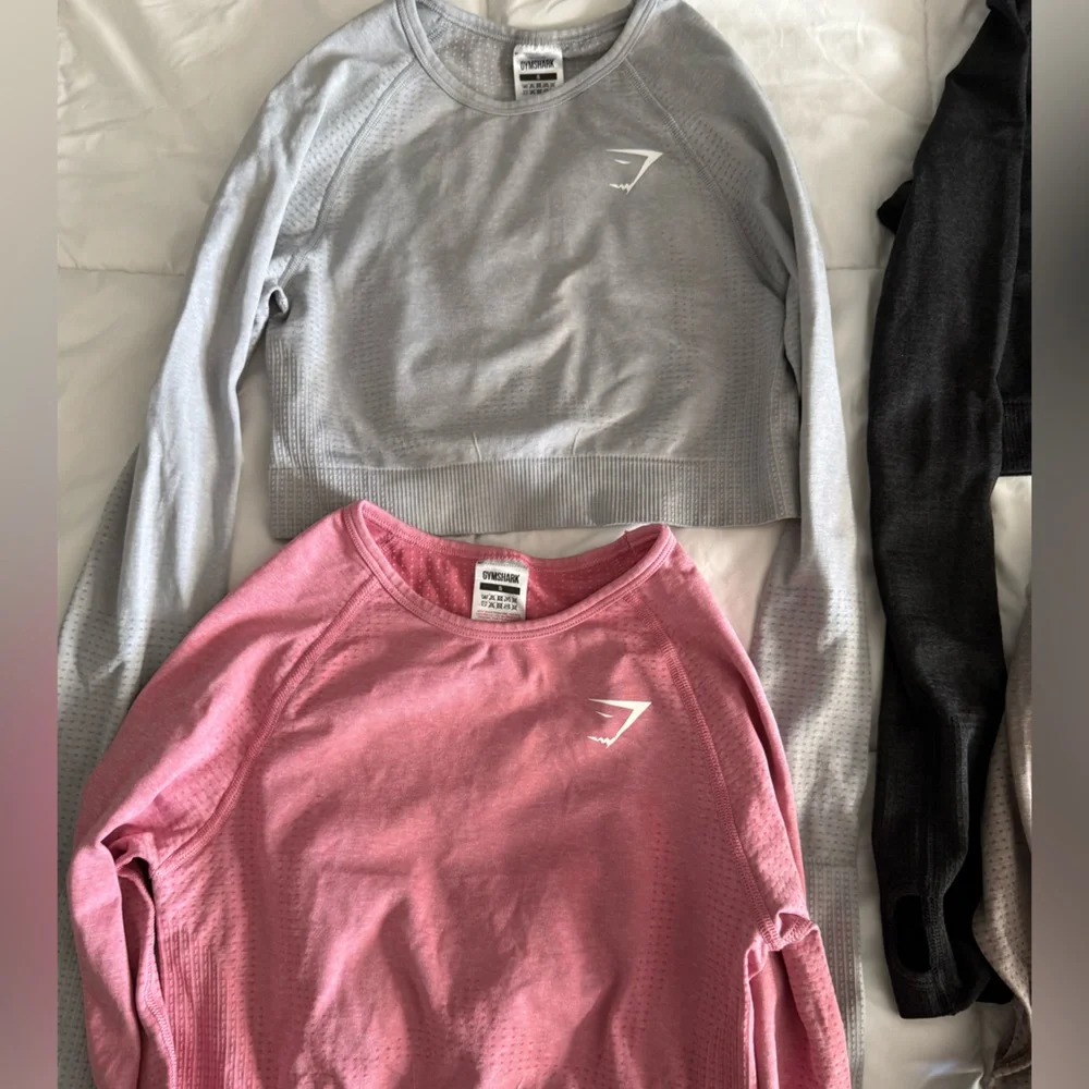 Set of four GYMSHARK Long Sleeve Crop Tops - Picture 2 of 4